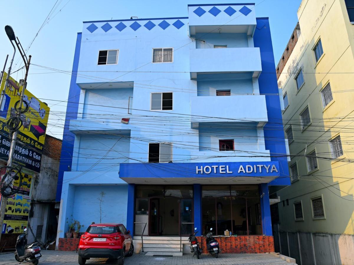 بونديتْشيري Hotel Aditya المظهر الخارجي الصورة