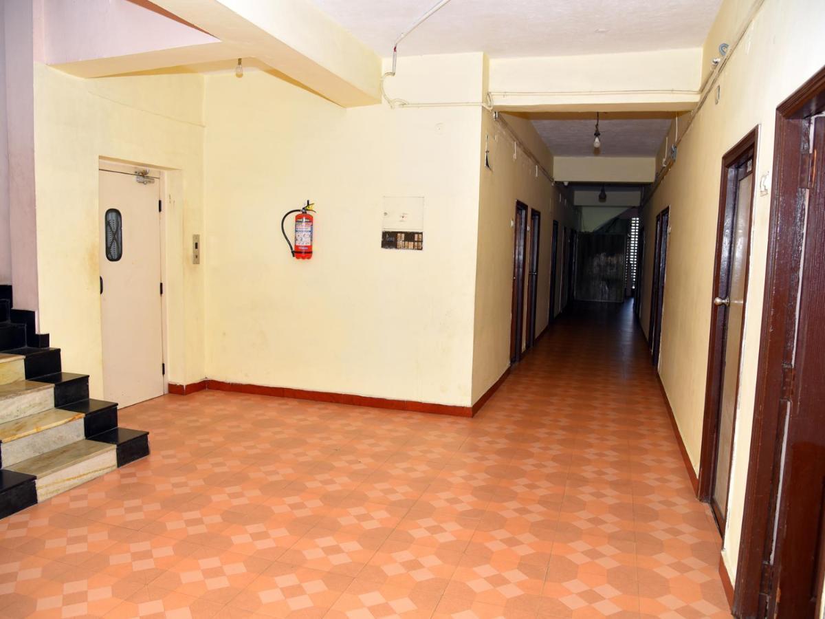 بونديتْشيري Hotel Aditya المظهر الخارجي الصورة